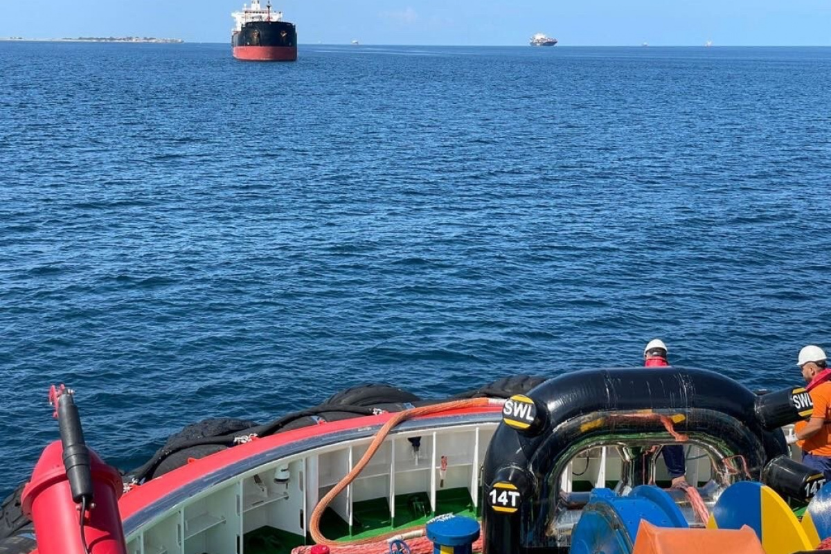 Çanakkale Boğazı'nda arızalanan tanker gemisi kurtarıldı