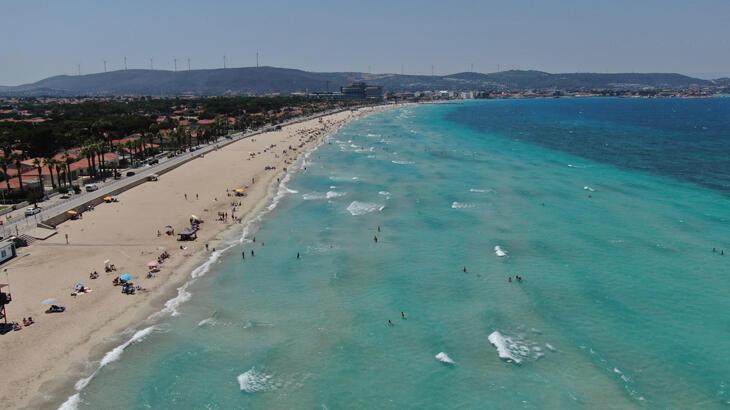 Çeşme’ye tatilci akını başladı