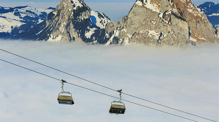 İsviçre'deki kayak merkezlerinin enerji tasarrufu için teleferikleri kapatması gündemde