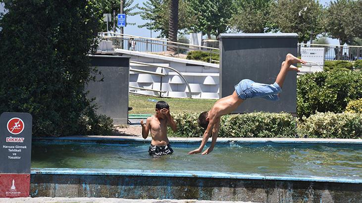 İzmir'de sıcaklık 38 dereceye dayandı! Sokaklar ve kordon boş kaldı