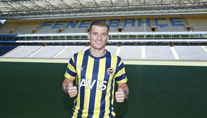 Son dakika: Fenerbahçe, yeni sol bekini resmen açıkladı! Ezgjan Alioski resmen Fenerbahçe'de...