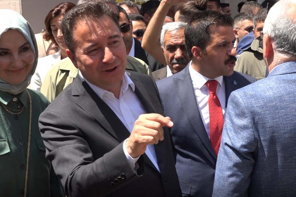 Vatandaştan Ali Babacan'a tepki: 'İslam'a saldıranlarla birliktesiniz'